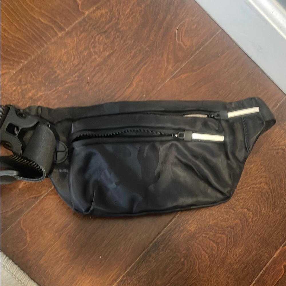 Black Men's Camo Crossbody Bag